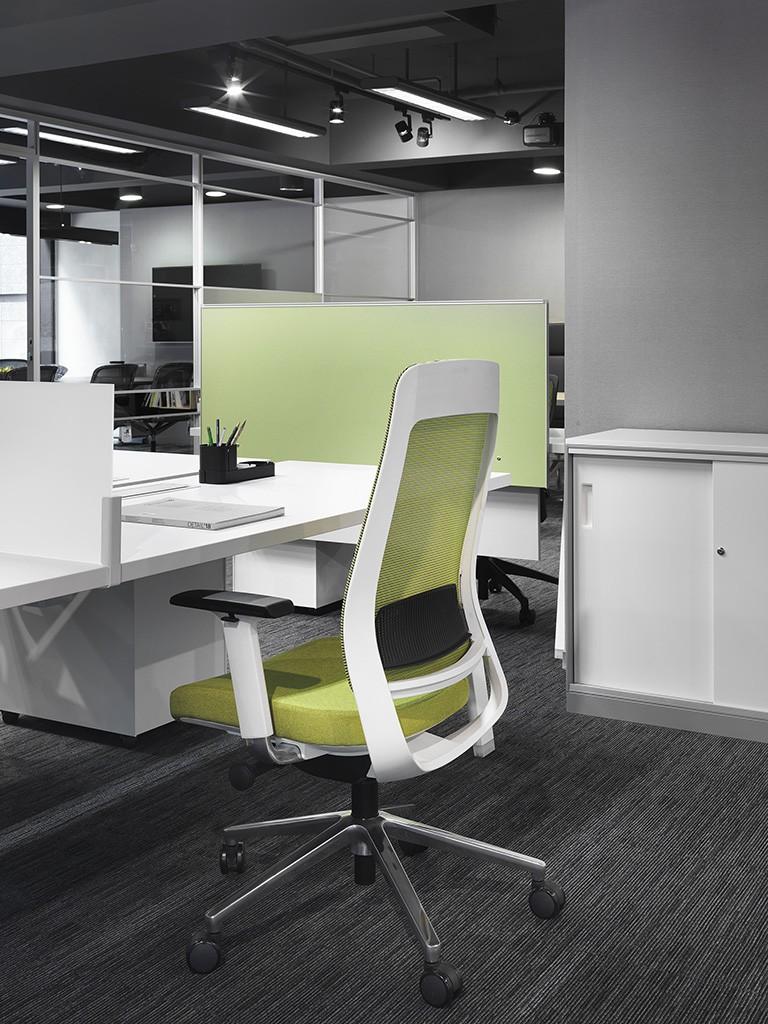 Home office - funkcjonalne biuro w domowym zaciszu?