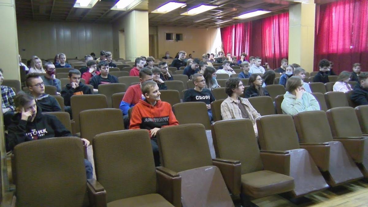 Młodzież z CKZiU miała okazje dowiedzieć się, jakie mogą obrać ścieżki kariery w przyszłości