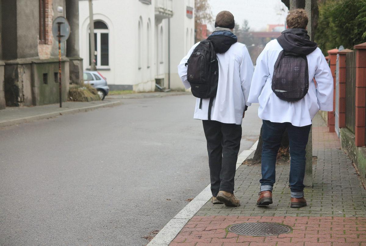 Kolęda 2021/2022 - o wizytach duszpasterskich zdecydują proboszczowie