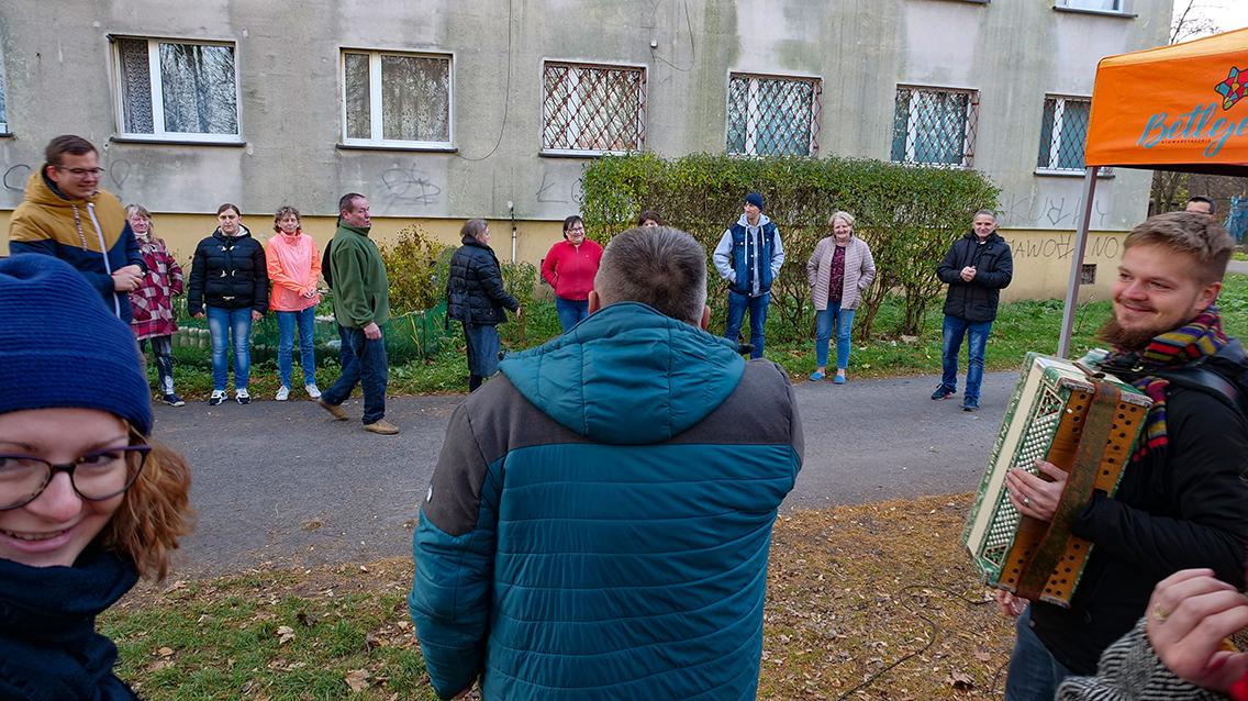 Ubodzy dla ubogich. Wspólnota Betlejem dla przyjaciół z bloku socjalnego