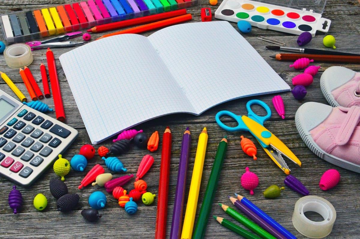 Promocje w internetowej hurtowni papierniczej M&M Partner