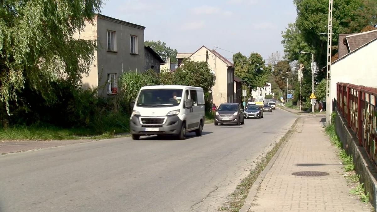 Czy droga do SP 9 jest bezpieczna? Mieszkańcy mają obawy
