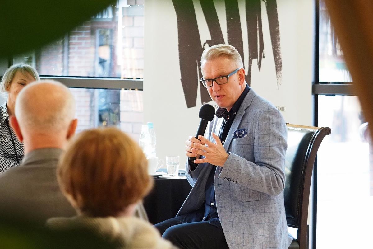 Mariusz Szczygieł w jaworznickiej bibliotece