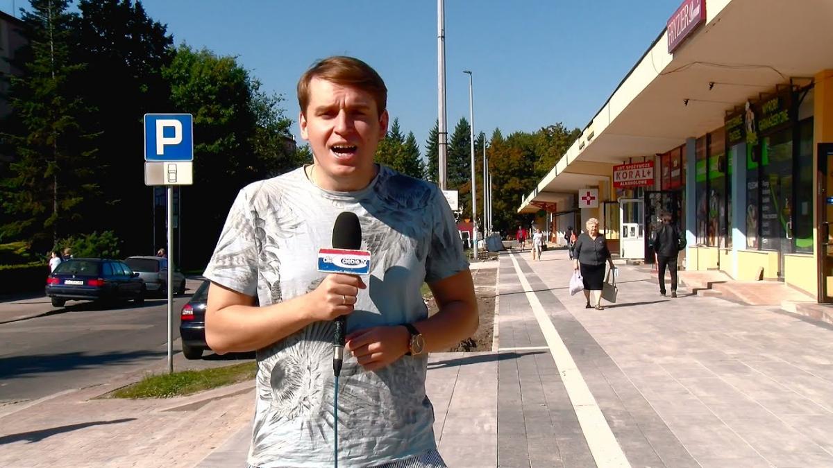 Chodnik przy al. Tysiąclecia prawie gotowy, a mieszkańcy już zadowoleni
