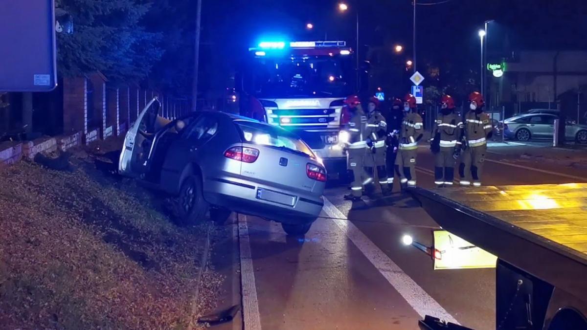 Kierowca Seata będzie miał poważne kłopoty, prowadził samochód pod wpływem alkoholu