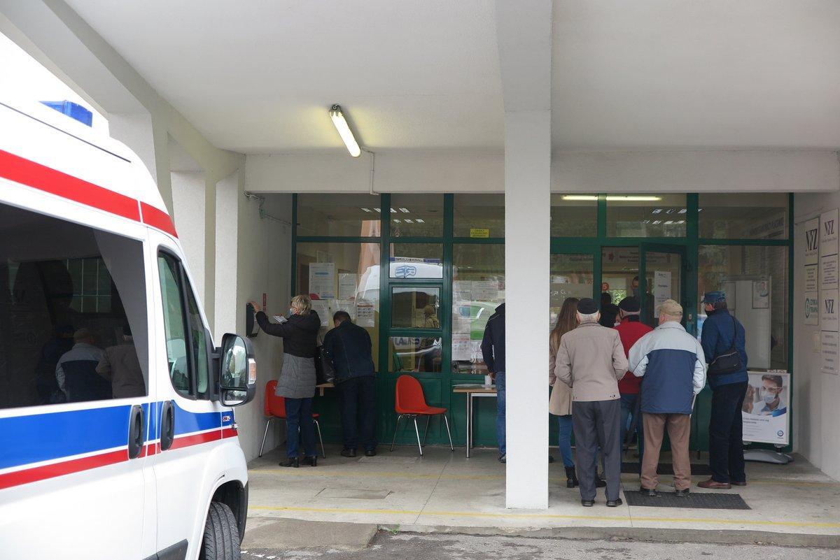 Co się dzieje z przychodniami? „Dzwonię już tyle dni i nikt nie odbiera”