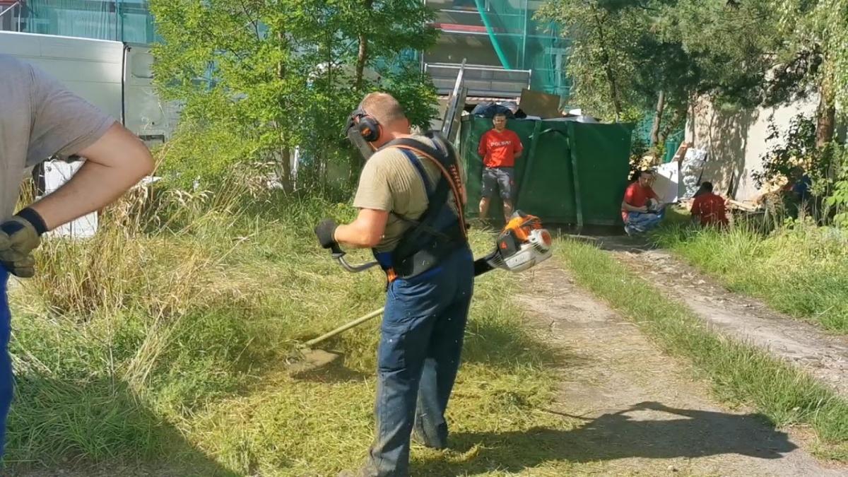 Skosili trawę przed nagraniem odcinka 