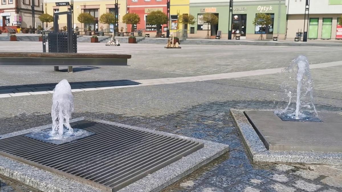Rynek - trwa testowanie nowych fontann