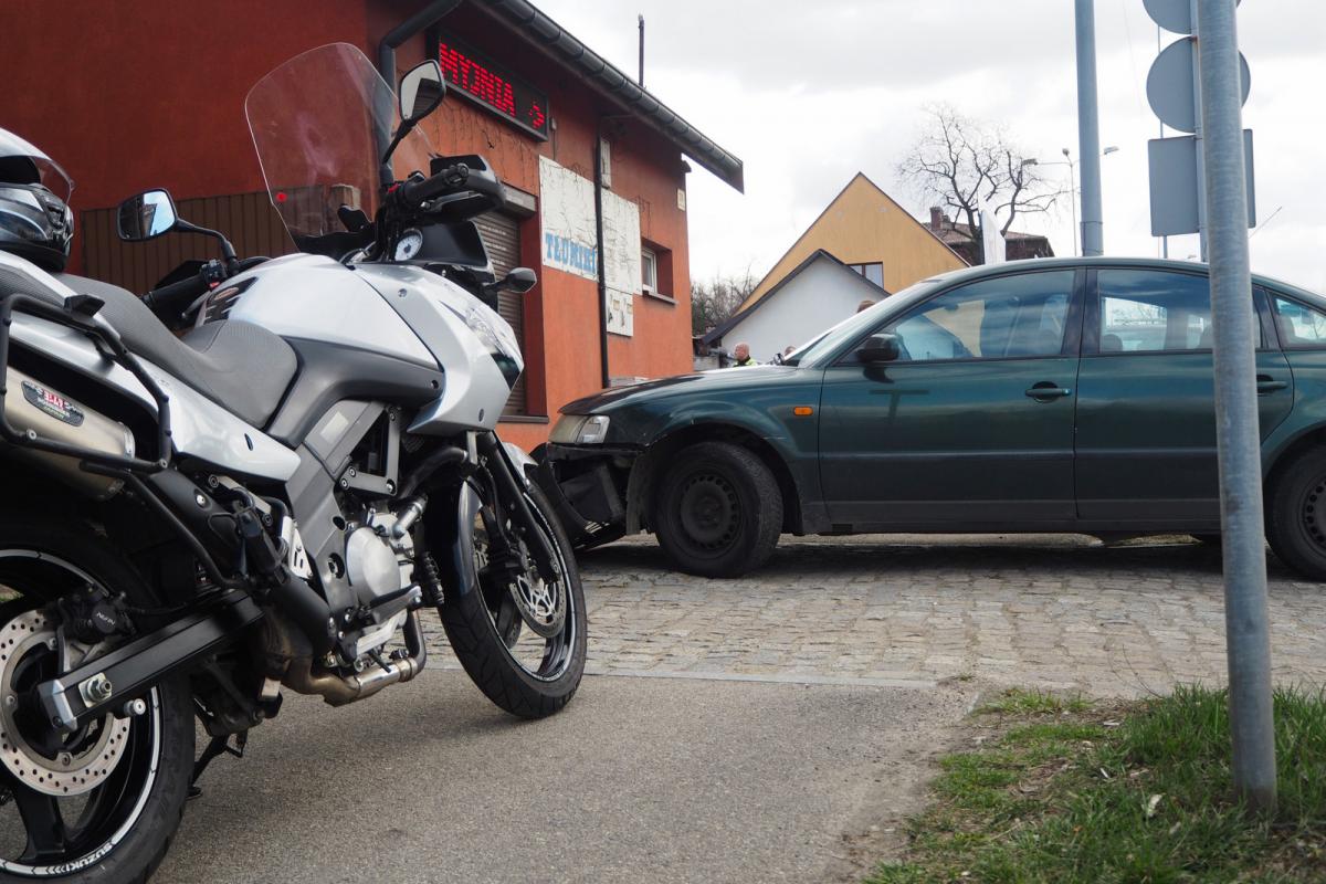 Kolizja z udziałem motocyklisty