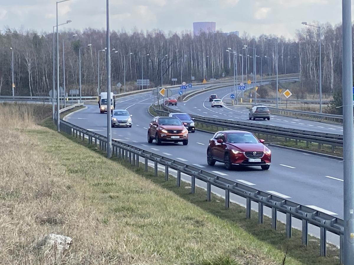 Licznik w samochodzie cofnięty o 65 000 kilometrów. Sprawę wyjaśnia policja