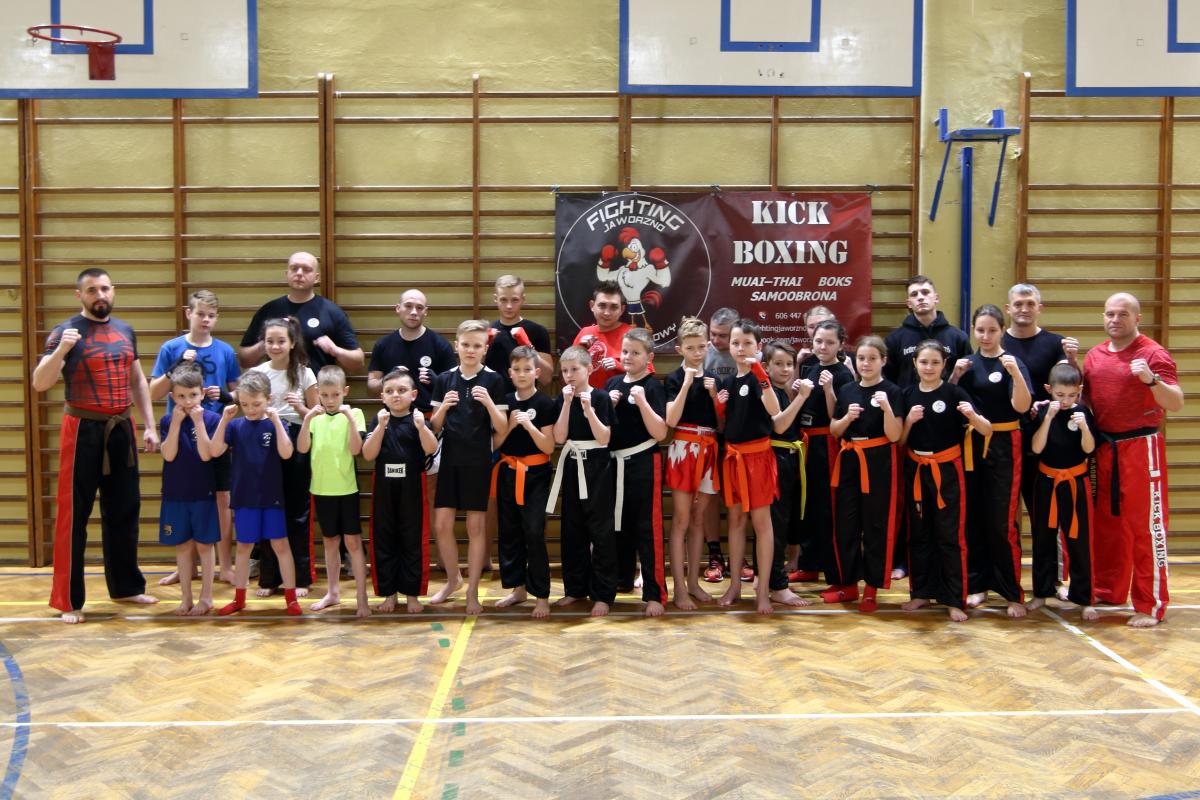 Egzaminy na stopnie szkoleniowe w klubach Fighting i Wojownik