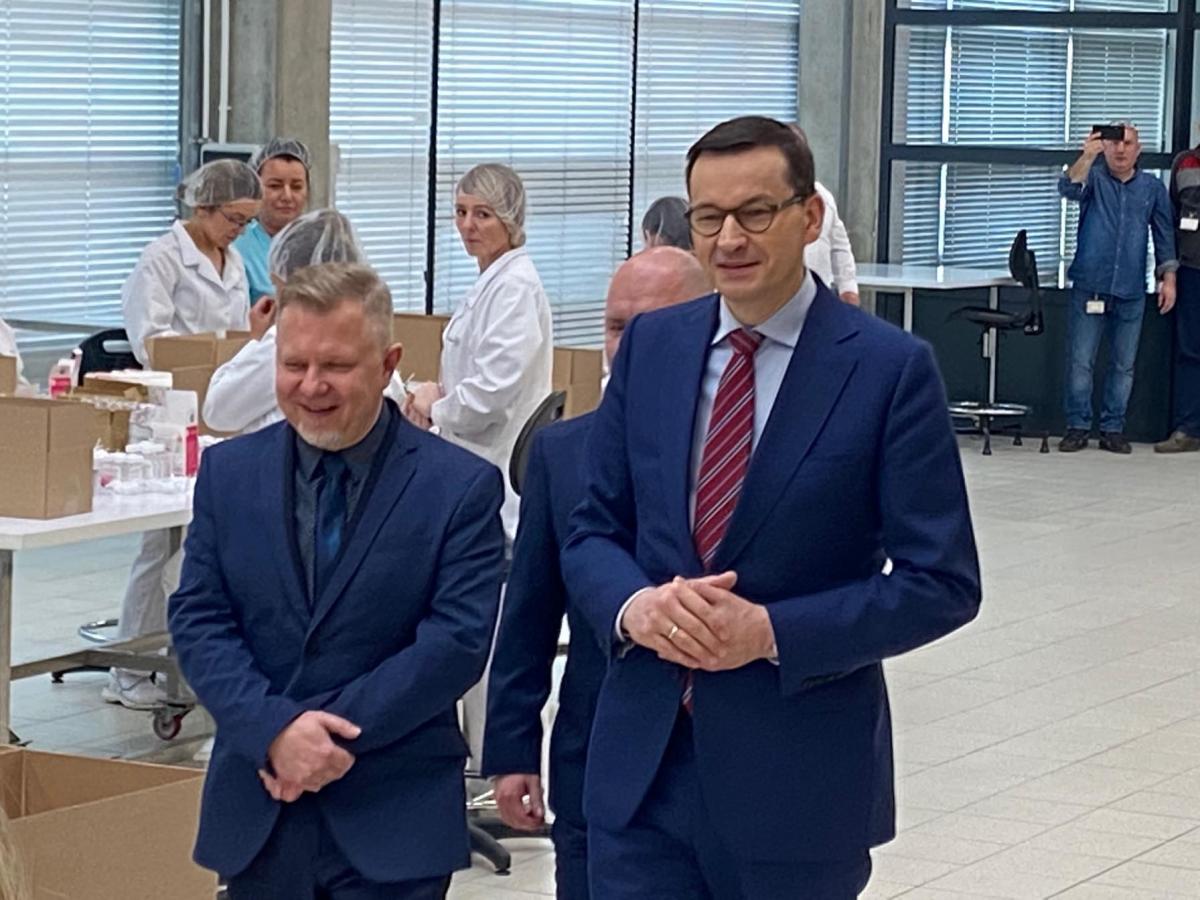 Premier Morawiecki odwiedził jaworznicką firmę ICB Pharma
