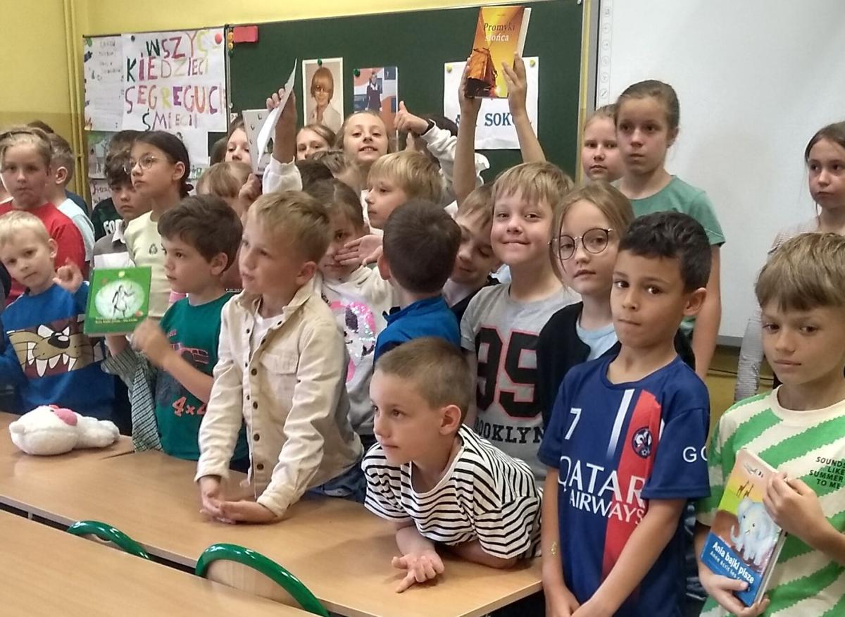 Święto Mamy, Święto Taty, Święto Dzieci z utworami Ani Sokół