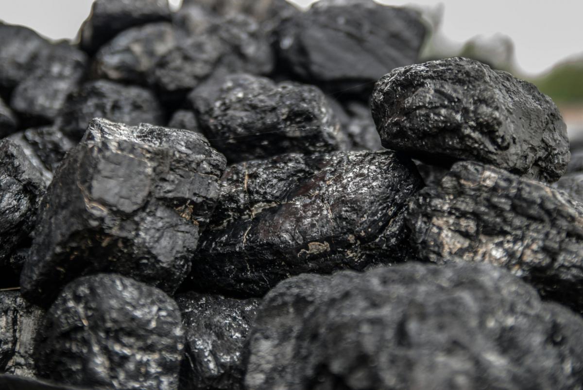 Zalety i wady różnych rodzajów pieców: Ekogroszek, pellet, paliwo stałe