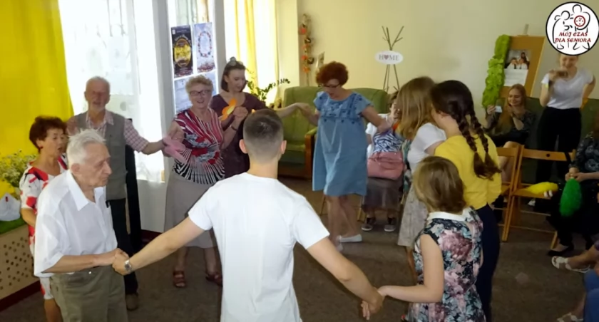 Fundacja Mój Czas dla Seniora - filmik na okoliczność jubileuszu 