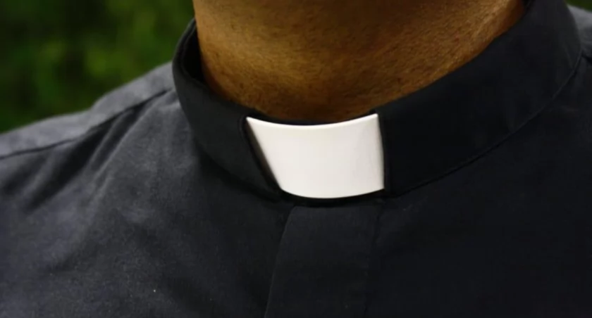 Resort edukacji zapowiada ograniczenie ilości lekcji religii w szkołach 