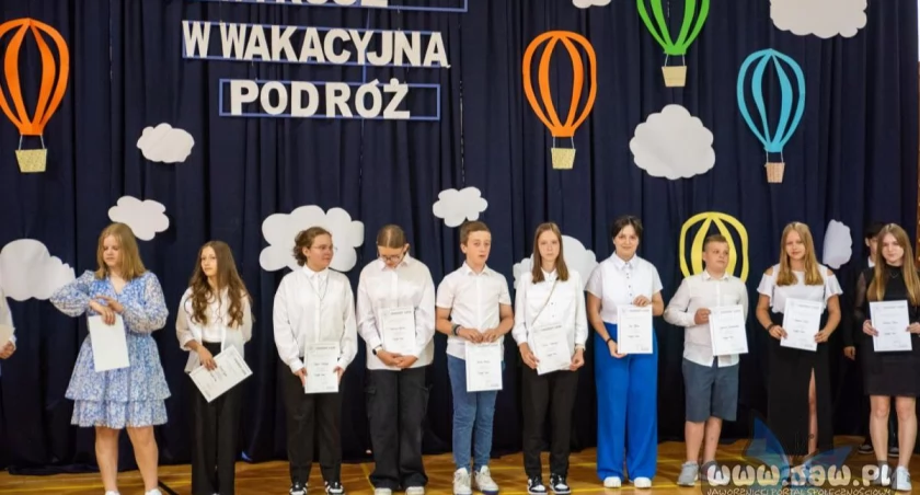 Uczniowie ze Szkoły Podstawowej nr 13 oficjalnie zakończyli rok szkolny