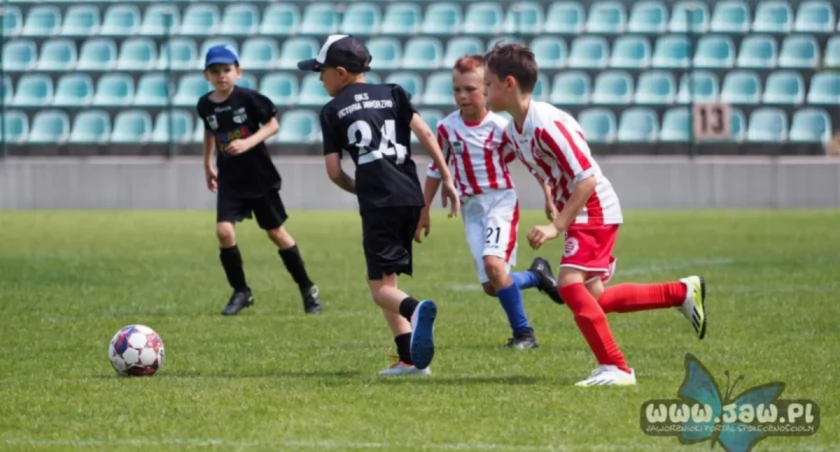Wakacyjne zajęcia sportowo-rekreacyjne w MCKiS