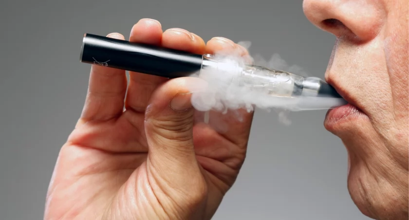 Akcyza na e-liquidy drastycznie wzrośnie. Rząd strzela sobie w kolano?