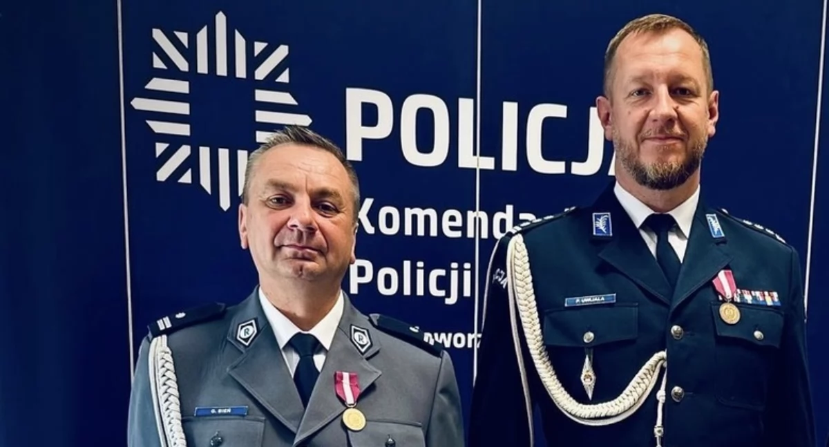 Policjanci z Komendy Miejskiej Policji w Jaworznie odznaczeni za zasługi