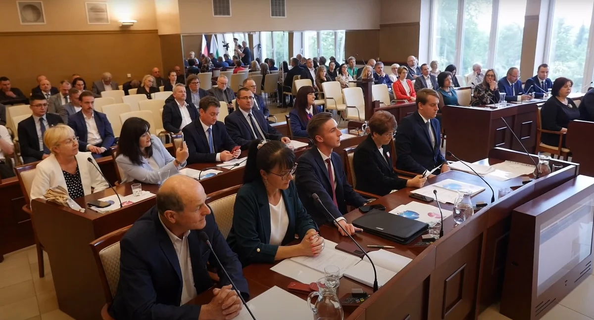 Znamy terminy sesji Rady Miejskiej w Jaworznie. Mieszkańcy mogą zaplanować wzięcie udziału i zabranie głosu