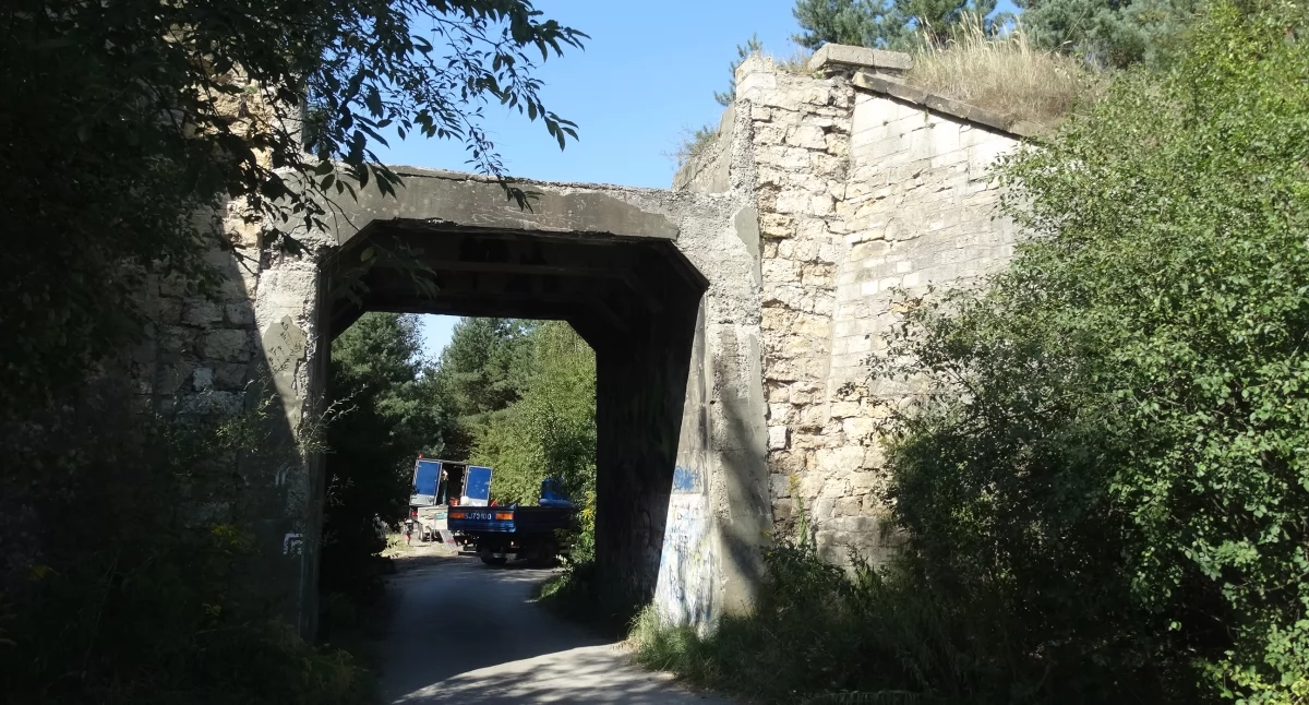 Niezabezpieczony most problemem mieszkańców Chropaczówki