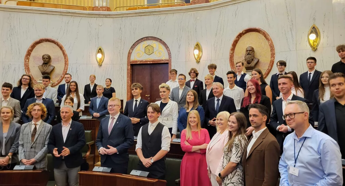 Głos młodych się liczy. II Sesja Młodzieżowego Sejmiku Województwa Śląskiego