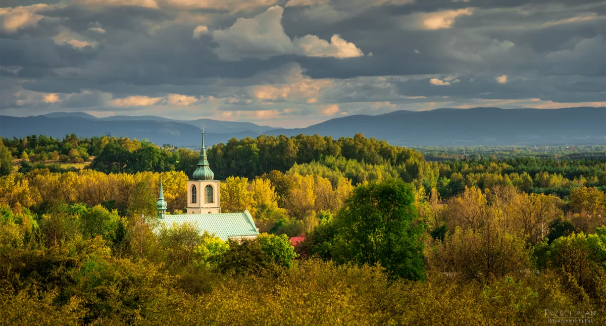 Trzeci Plan i zapierających dech w piersiach widok na Beskid z Jaworzna