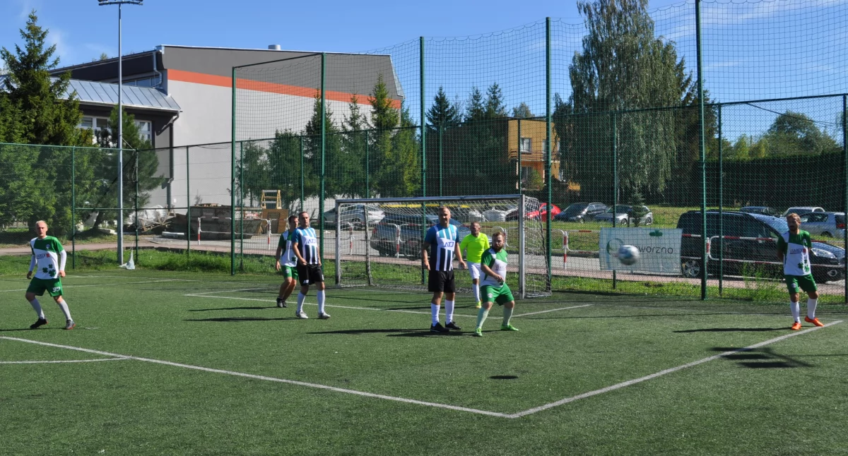 Wyniki meczów 12. kolejki Jaworznickiej Ligi Szóstek Salos