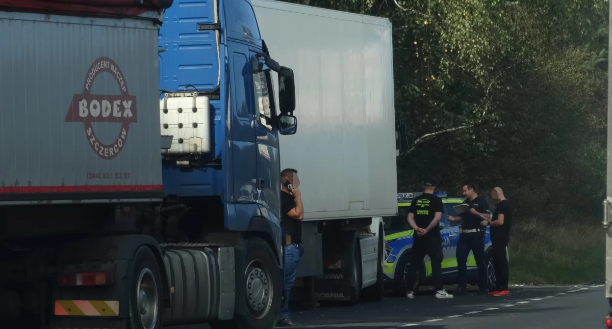 Tir spowodował kolizję