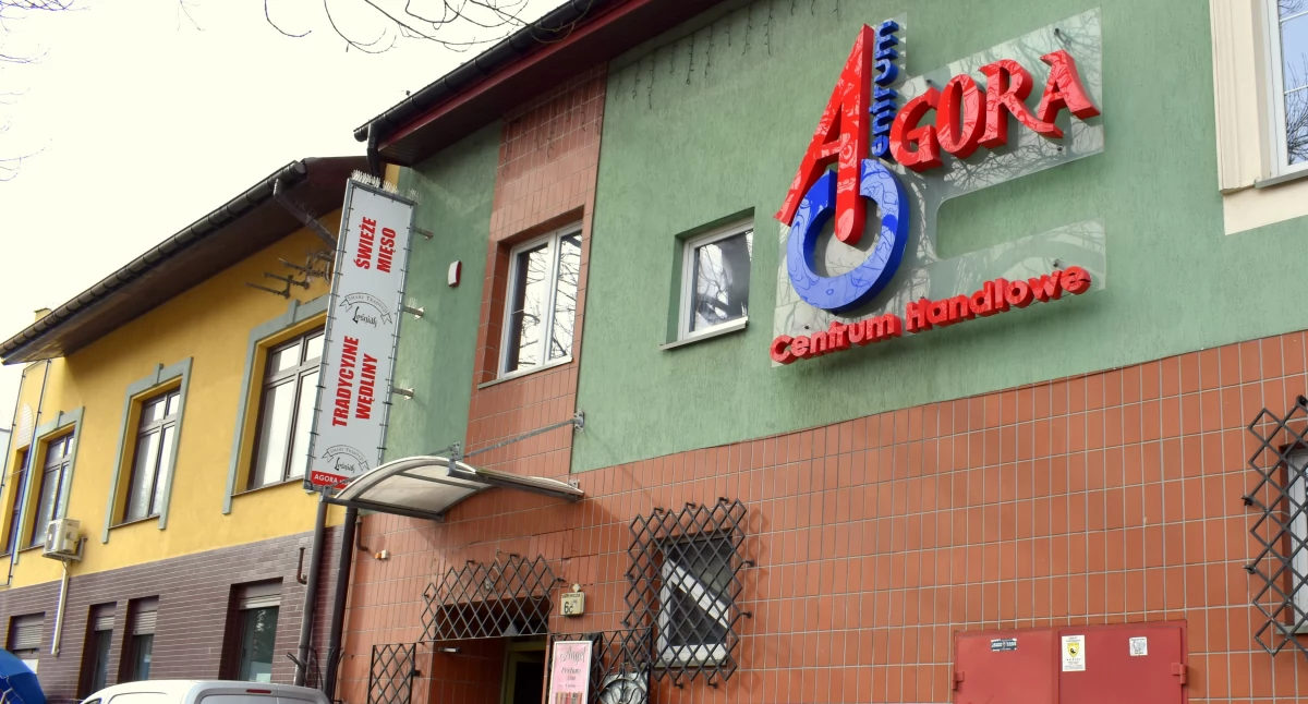 Lokal handlowy w Agorze – Twoja szansa na sukces w biznesie