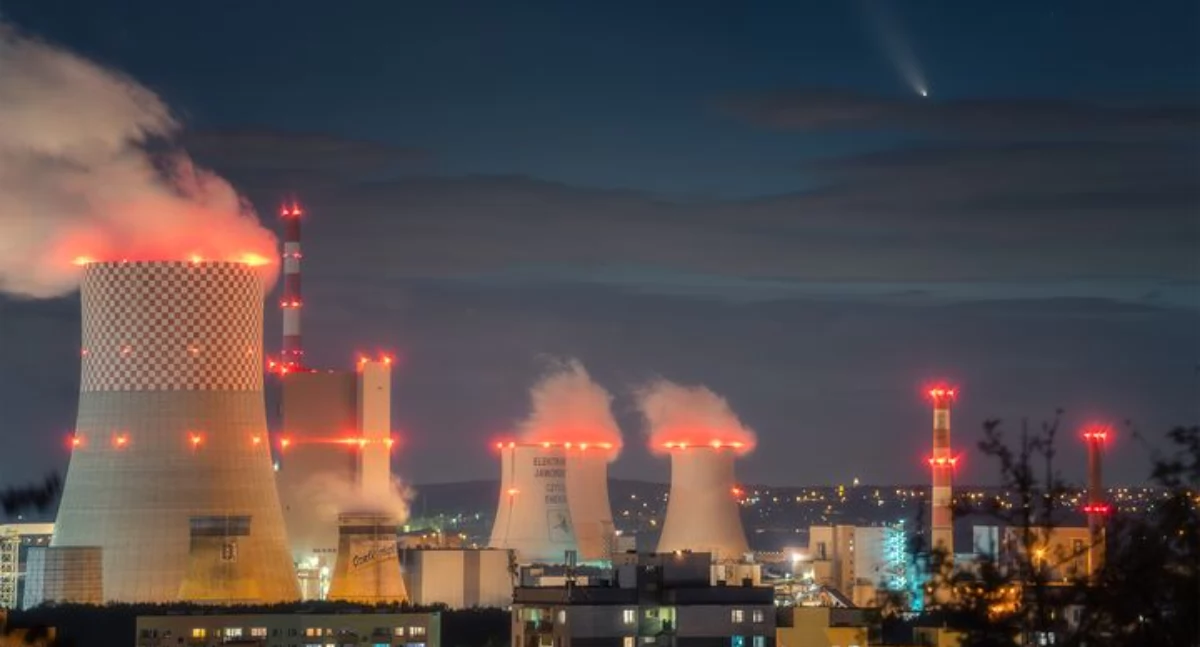 Kometa widoczna w Jaworznie. Uchwycił ją Trzeci Plan