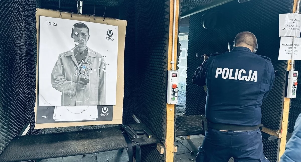 Trening strzelecki policjantów z Jaworzna