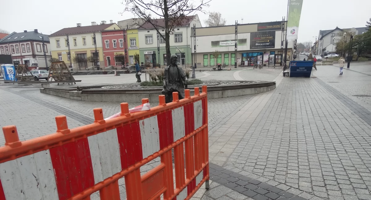 Kostka na rynku wymieniona. Prace dobiegają końca