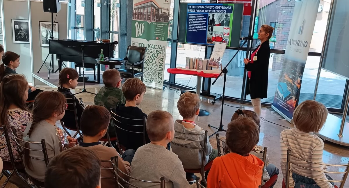 „Cała Polska Czyta Dzieciom” – teksty patriotyczne w felietonach Anny Sokół
