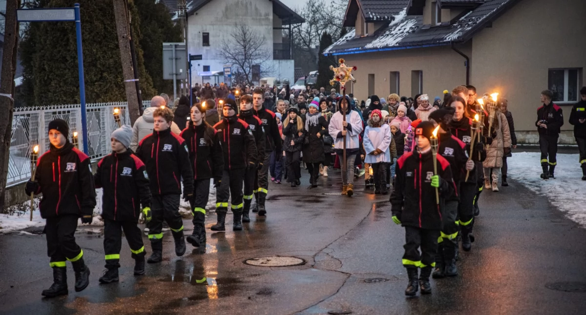 Orszak Trzech Króli w Dąbrowie Narodowej