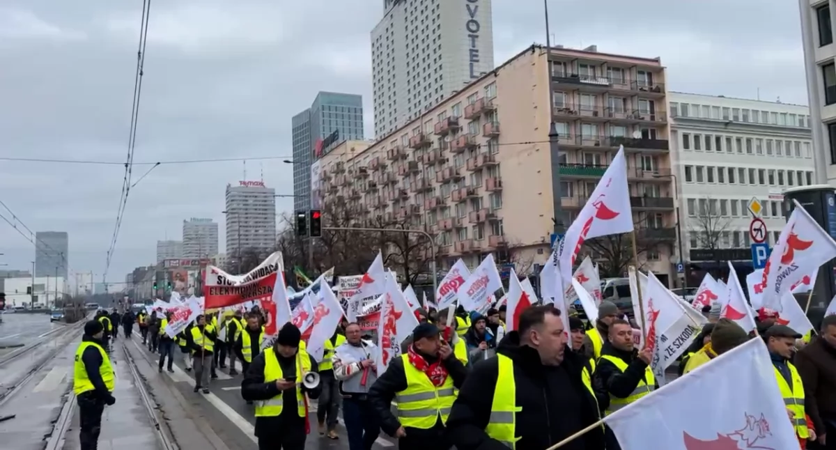 Protest górników i energetyków w Warszawie. Na miejscu związkowcy z Jaworzna 