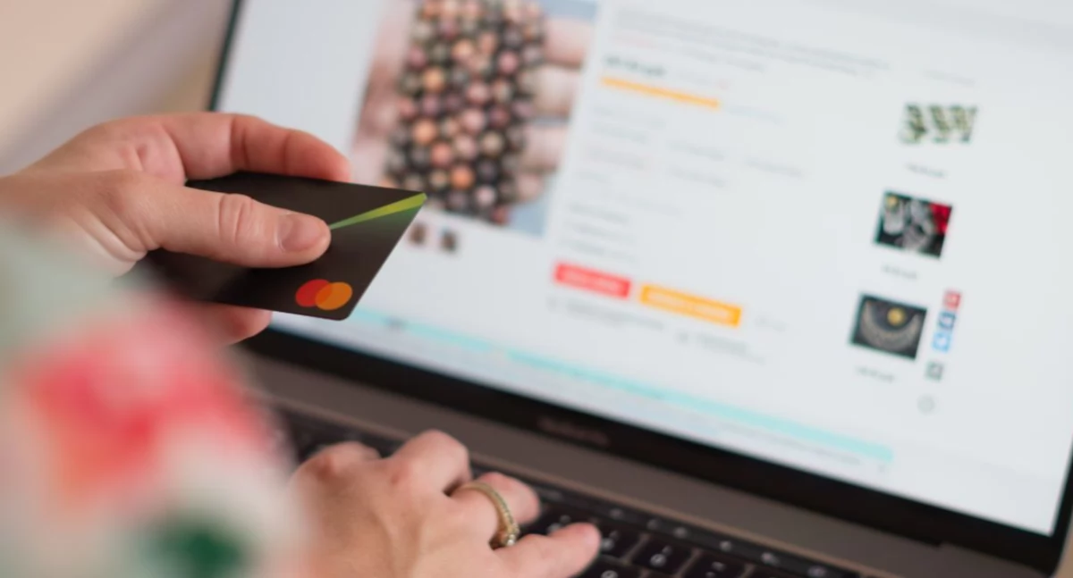Jak założyć sklep internetowy w 2025 roku – prosty przewodnik