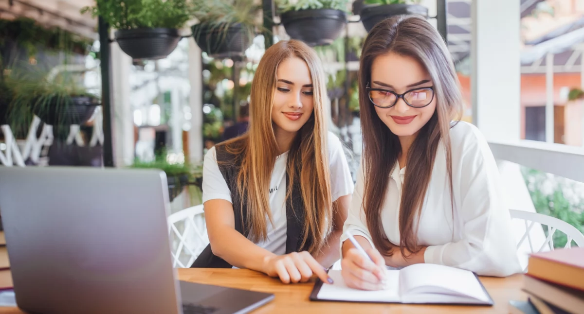 Czym są studia II stopnia i dlaczego warto je wybrać?