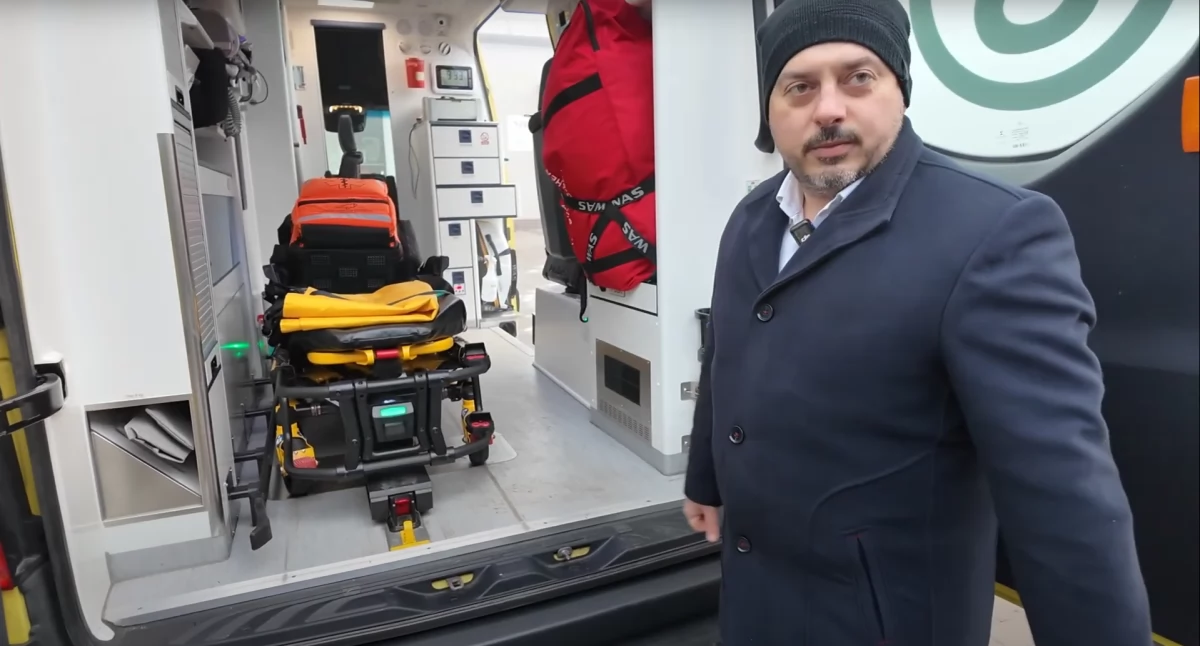 Co ratuje życie? Ambulans od kuchni