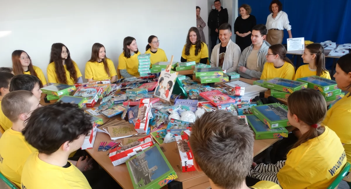 Zakończył się projekt Budująca Paczka” – pacjenci Górnośląskiego Centrum Zdrowia Dziecka w Katowicach otrzymają prezenty