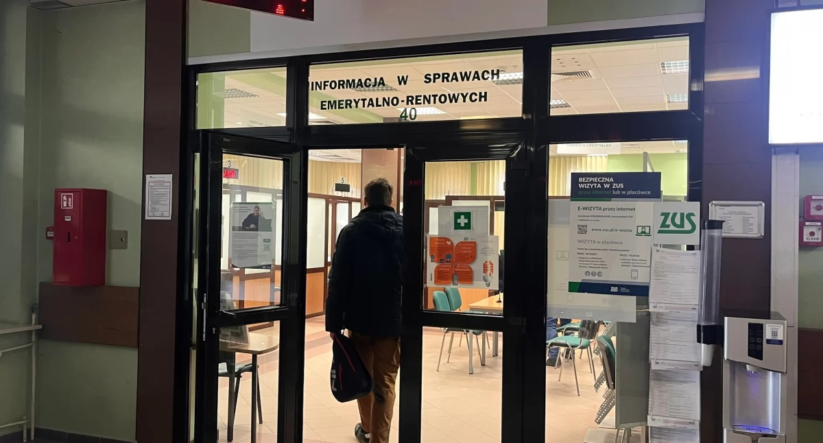 Dorabiałeś do wcześniejszej emerytury czy renty w ubiegłym roku? Do końca lutego przekaż do ZUS informację o przychodach