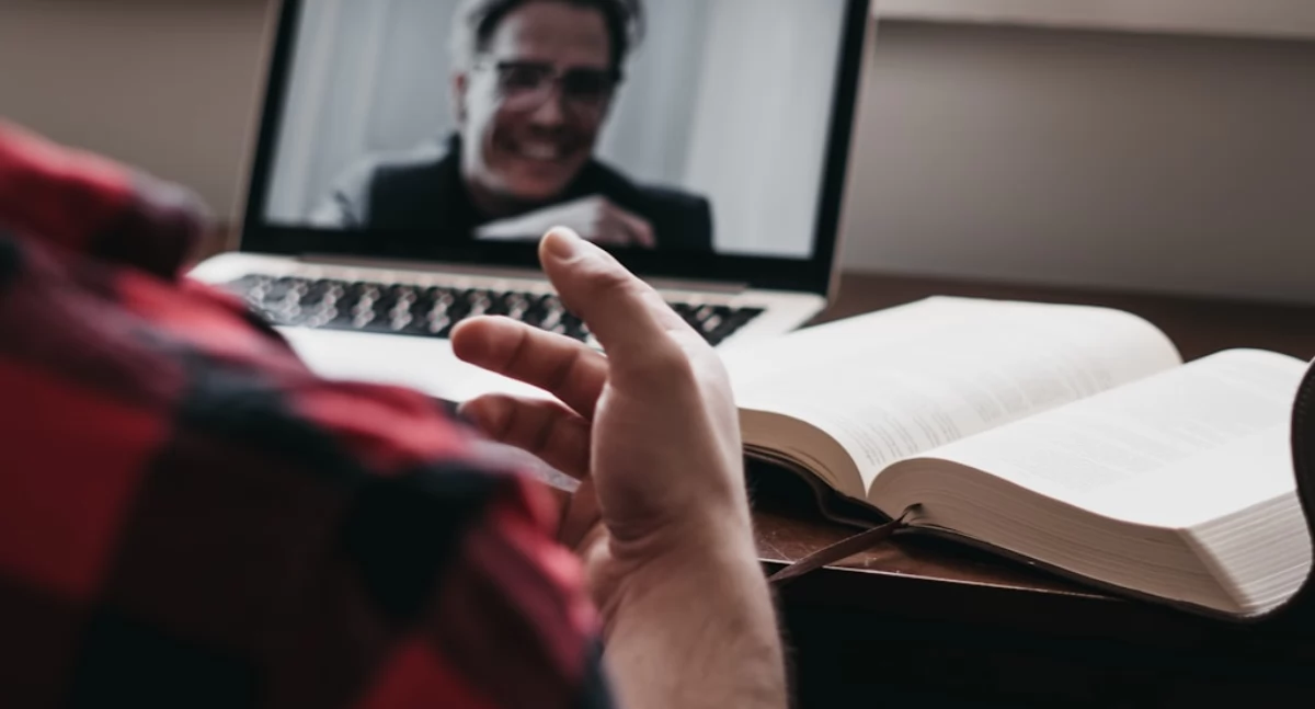 Zalety pomocy psychologicznej online - nowa era wsparcia terapeutycznego