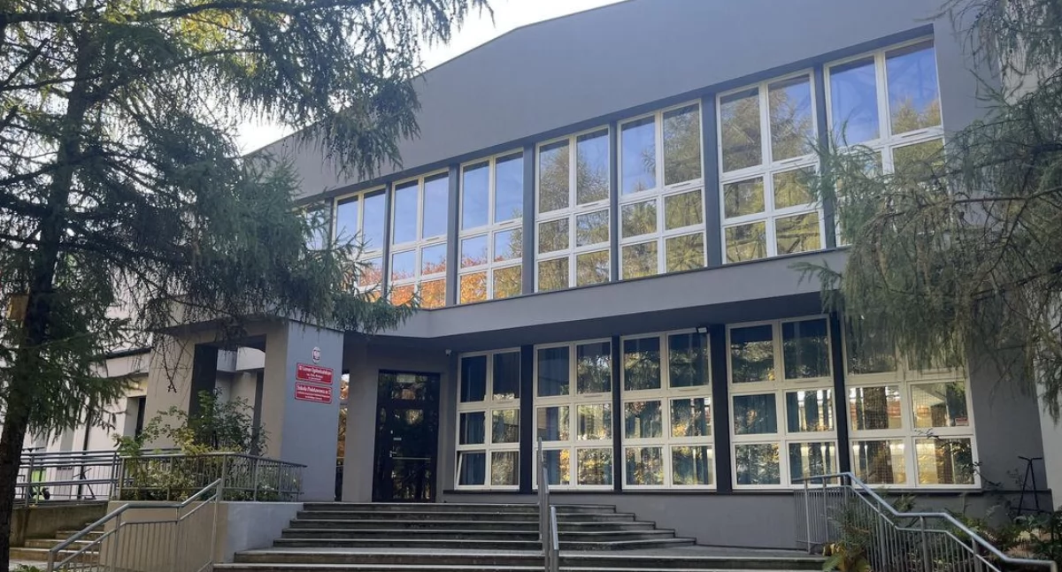 Walka o SP 2 oraz LO 3 trwa – wszyscy czekają na decyzję Śląskiego Kuratorium Oświaty