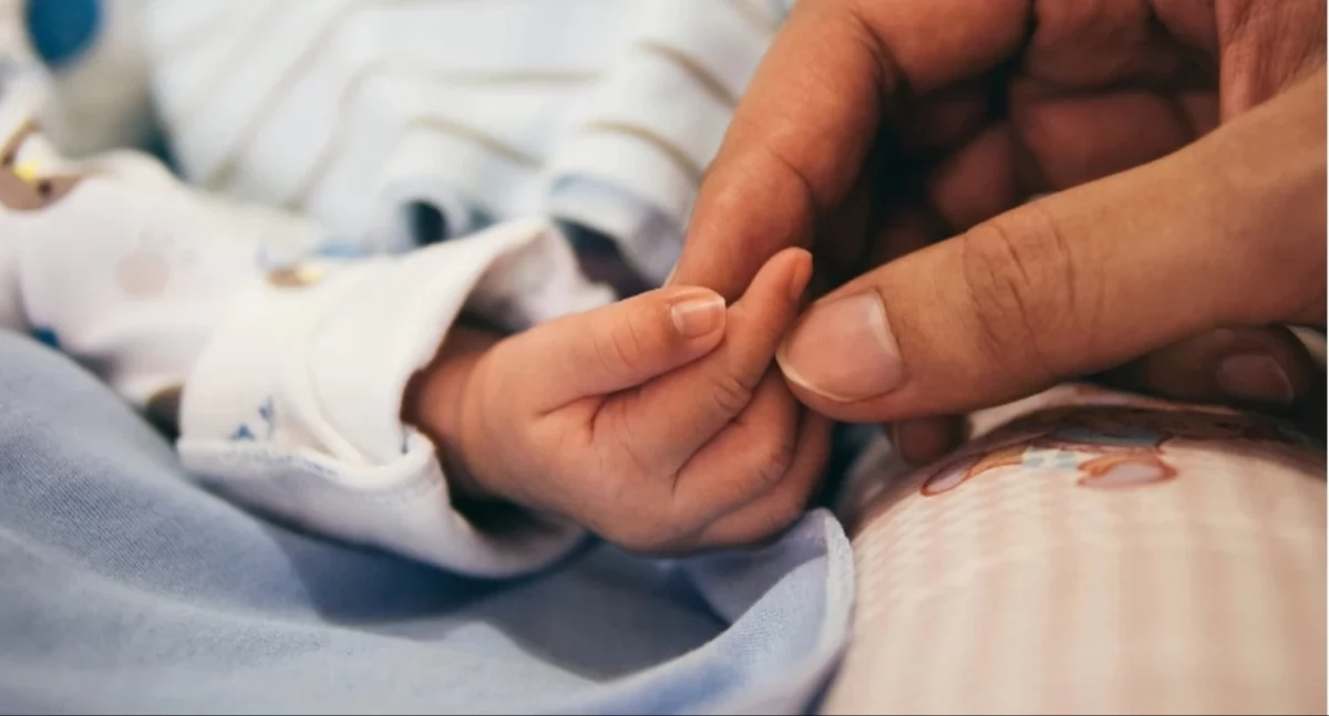 Nowe przepisy dotyczące zasiłku macierzyńskiego dla rodziców wcześniaków i dzieci hospitalizowanych