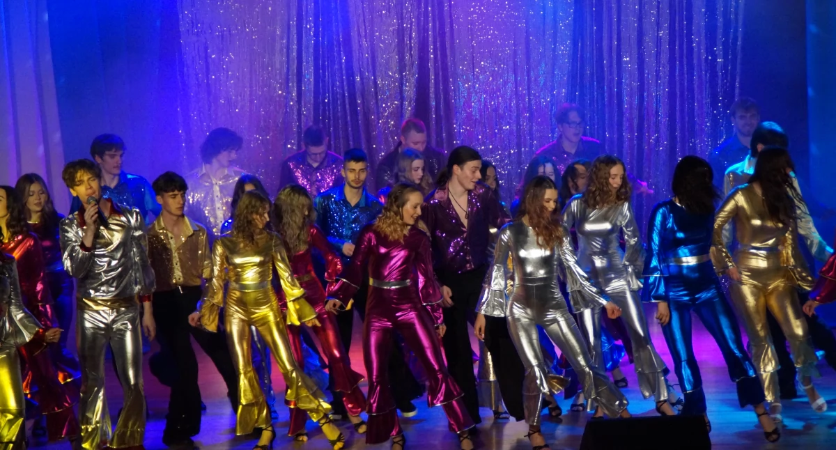 Musical „Z pamiętnika Dony” – na scenie grupa MDK-owski Błysk