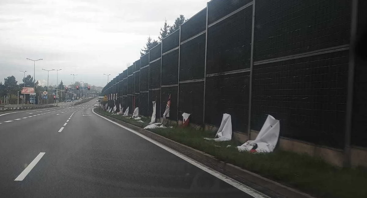Fala wandalizmu. Banery wyborcze poniszczone