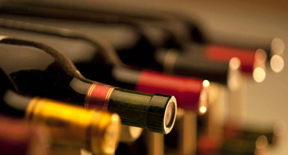 Ekologiczne opakowania na wino – jak połączyć estetykę z troską o środowisko?