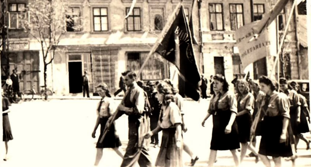 Oczywista Nieoczywistość – Majówka