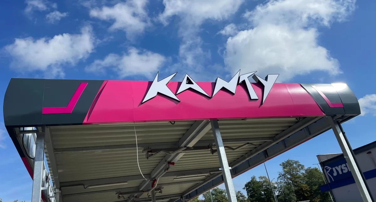 Umyj mamie samochód! Zrób prezent na Dzień Matki w myjni KANTY